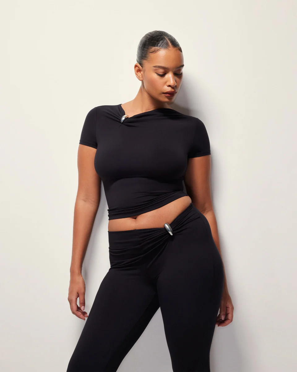 Pierced Cinch Pant | Black - Image 3