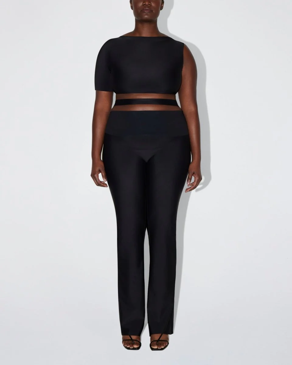 Sleek Stretch Micro One Shoulder Top | Black - Image 7